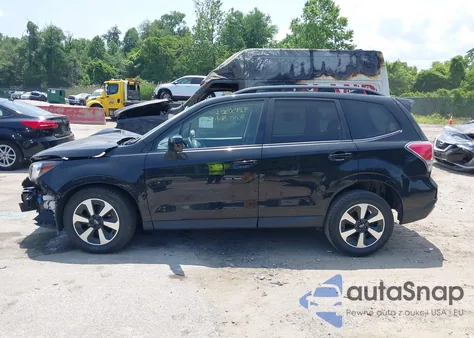2017 Subaru Forester 2.5I Premium из США, поврежденный, VIN JF2SJAEC3HH533571